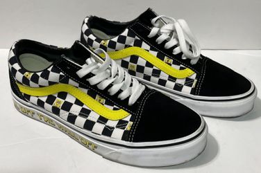 SpongeBob SquarePants x Vans Old Skool "Smile Patch" sneakers in men size 7 or women's size 9