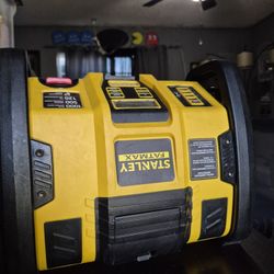 Stanley FATMAX Battery Jumper/ Compressor