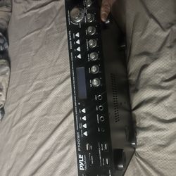 PYLE 3000 Watt  Amp/Reciever 