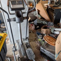 Elliptical Nordic Track 1300