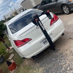 Yakima For 2 Bikes In Almost New Conditions 