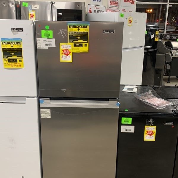 MAGIC CHEF REFRIGERATOR