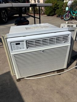 Window air conditioner