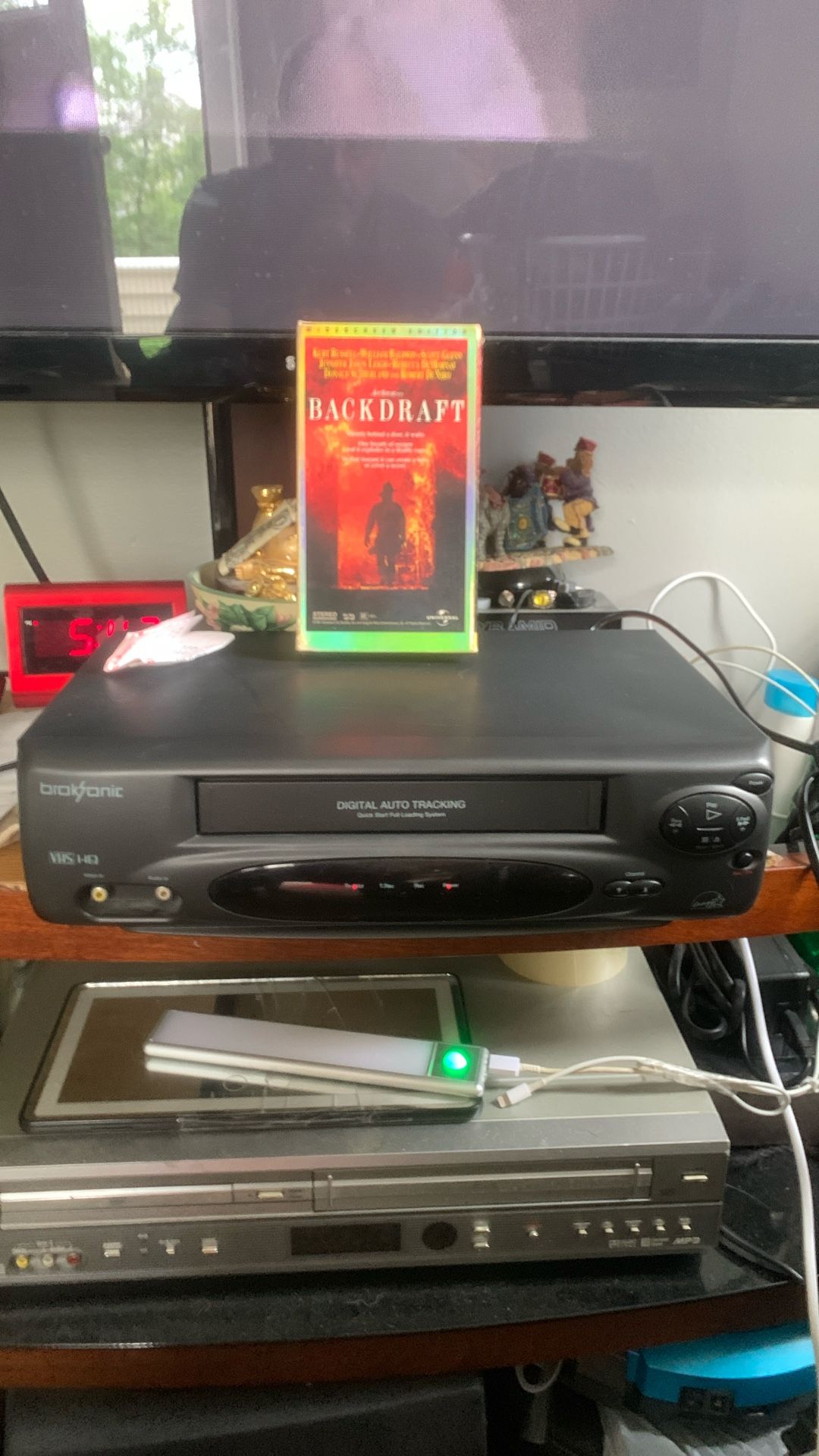Broksonic VHS HQ works great. One movie remote include.