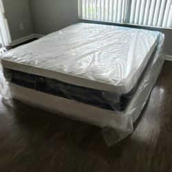 NEW QUEEN PILLOW TOP MATTRESS and BOX SPRING. Bed frame not included 👍