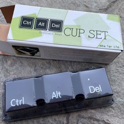 🖤 Cute Keyboard Cup Set