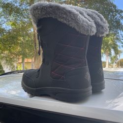 Columbia Waterproof Boots Size 7 . Brand New!!!