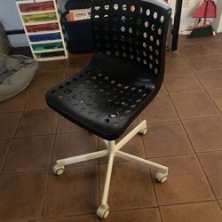 desk chair