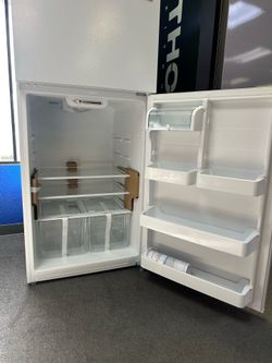Vissani Refrigerator Brand New white Top Freezer