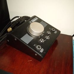 Mackie Big Knob Studio Monitor Speaker Controller Interface 