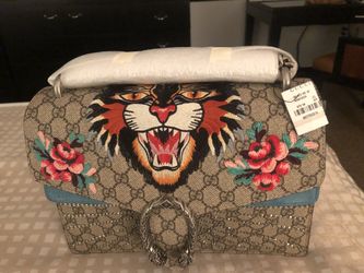 New Gucci Dionysus GG medium shoulder bag