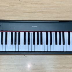 YAMAHA Piaggero NP-12 Digital Keyboard