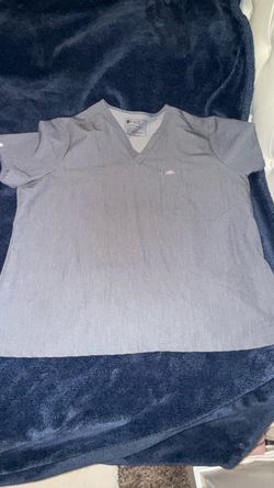 Women’s FIGS scrubs size XL