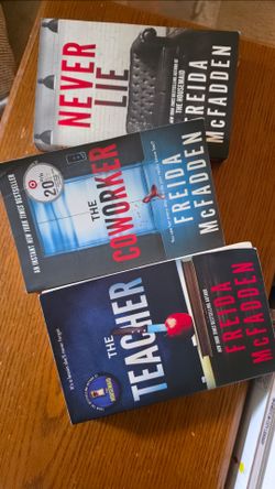 Frieda McFadden books