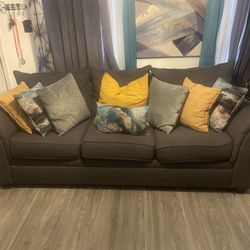 Couch And Love Seat Set 