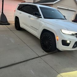 2023 Jeep Grand Cherokee L