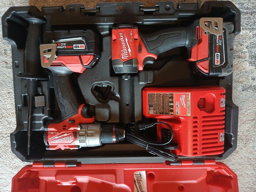 Milwaukee M18 Impact And Drill Set