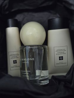 Jo Malone London Frangipani Flower gift bundle