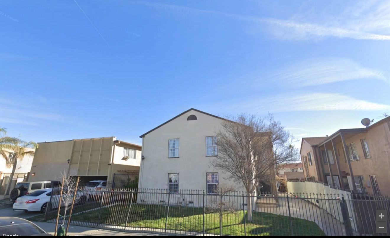 Tujunga Apartments