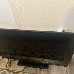 Insignia Flat Screen Tv