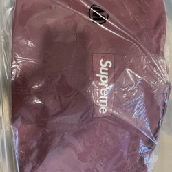 Supreme Box Logo Hoodie FW21 - Plum Medium 