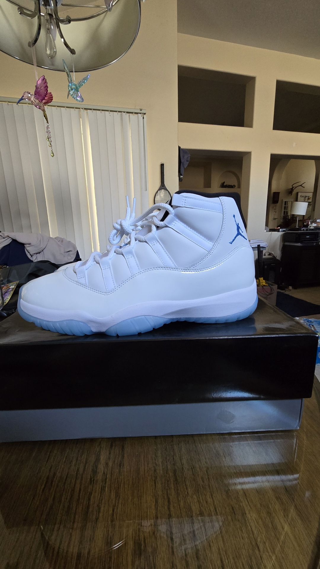 Legend Blue 11