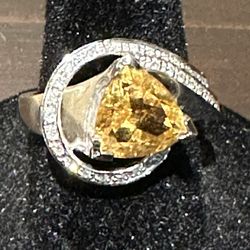Citrine - yellow color stone ring, rhodium plated approx size ring 6.5
