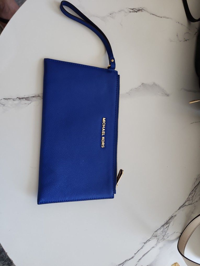 Michael Kors Wristlet