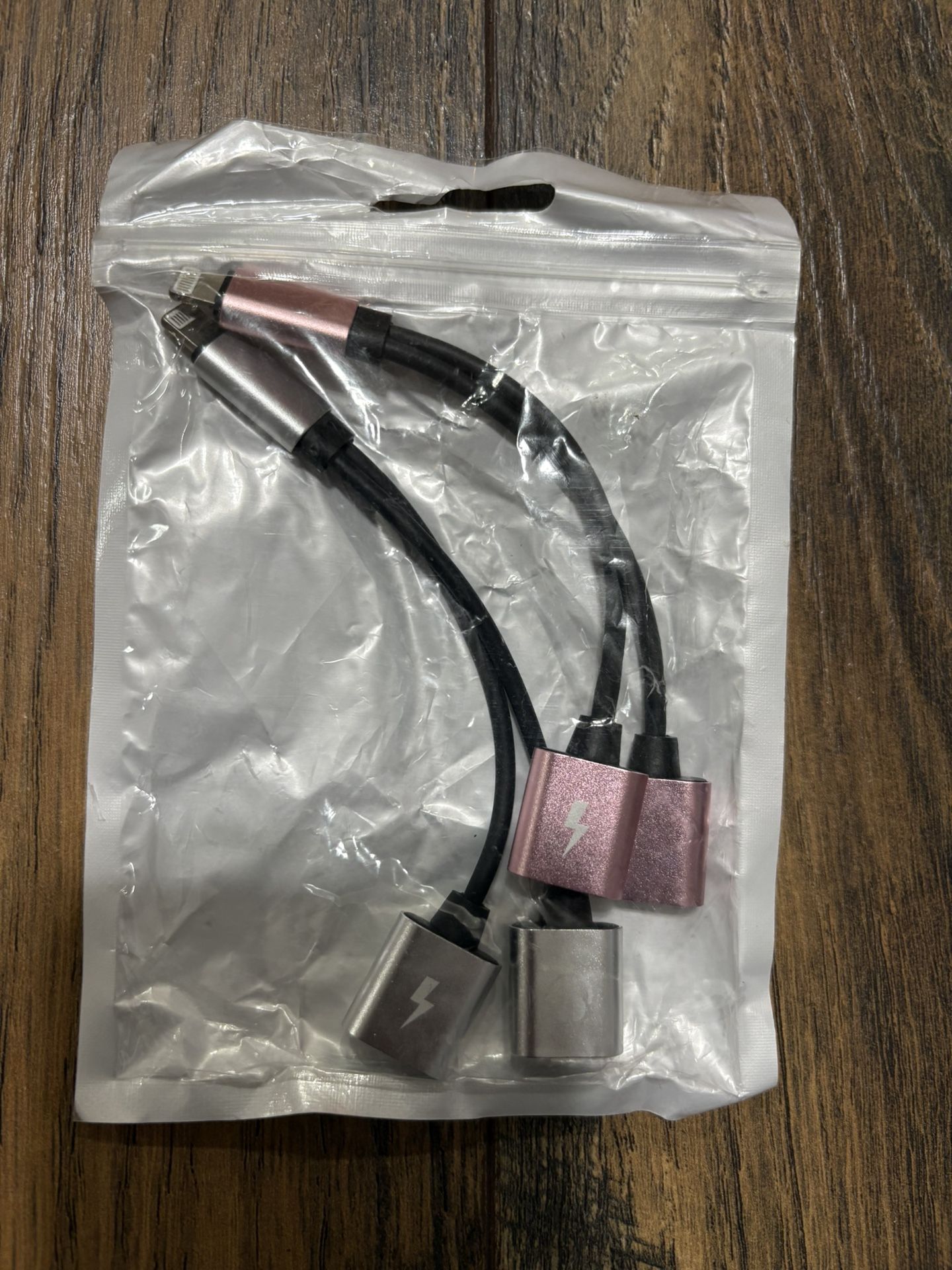 iphone Splitter for Charging and Headphone Adapter