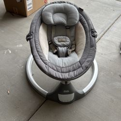 Nova Baby Swing 