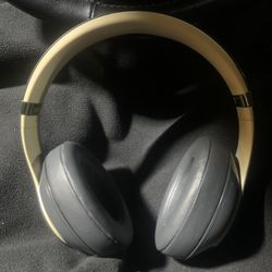 Studio 3 Beats 