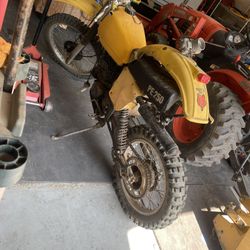 Suzuki 1979 PE 250 Dirtbike 