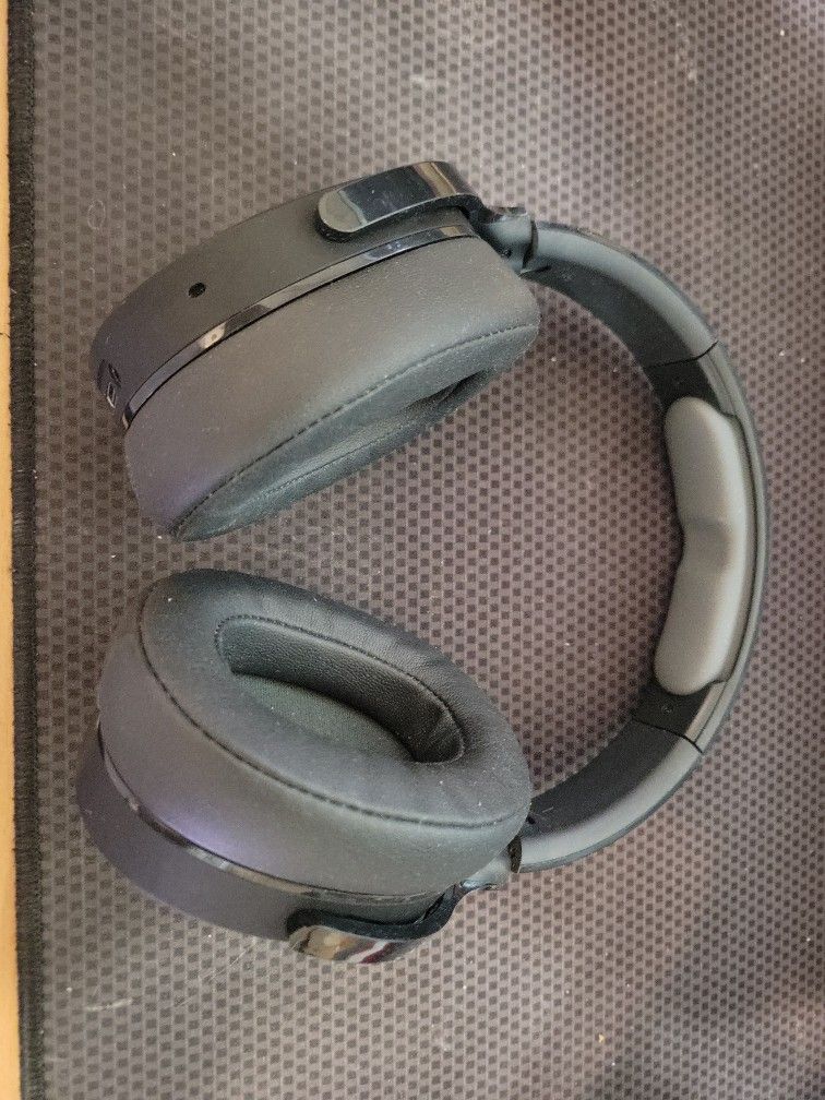 Skull Candy Hesh ANC headphones 