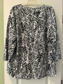 Women’s XL 3/4 sleeve shirts