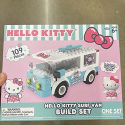 NWT Hello Kitty Surf Van Building Set 