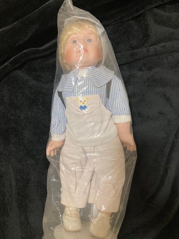 Child With Porcelain Face and hands, New 