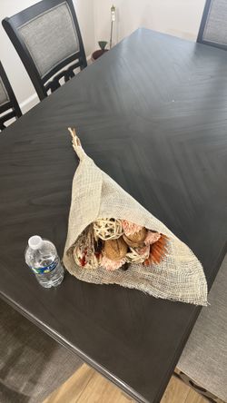 Decorative dry bouquet