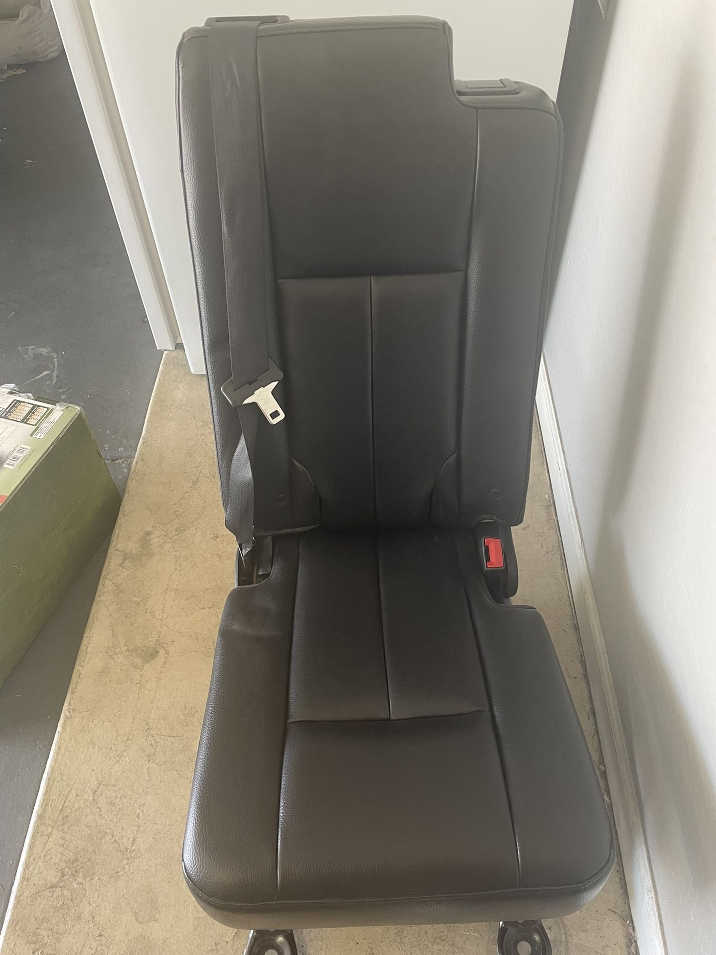 07-17 FORD EXPEDITION LINCOLN NAVIGATOR SECOND ROW MIDDLE JUMP SEAT ALL BLACK