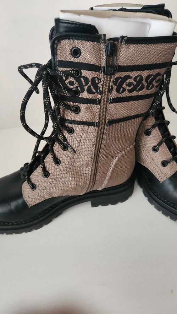 Women's Black And Olive Green Combat Boots Size 8 1/2 Please Don't Waste My Time 