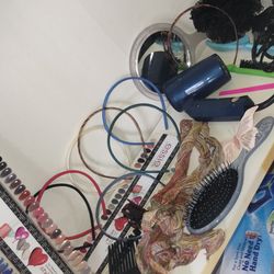 Hair salon all blower dryer 2 dollars all