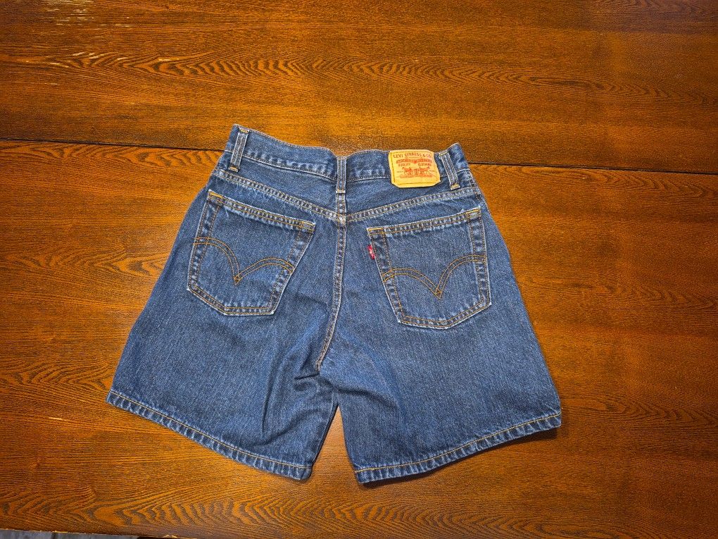 Levi 550 Relaxed Fit Women's Shorts