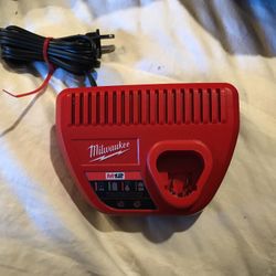Milwaukee M12 Battery Charger