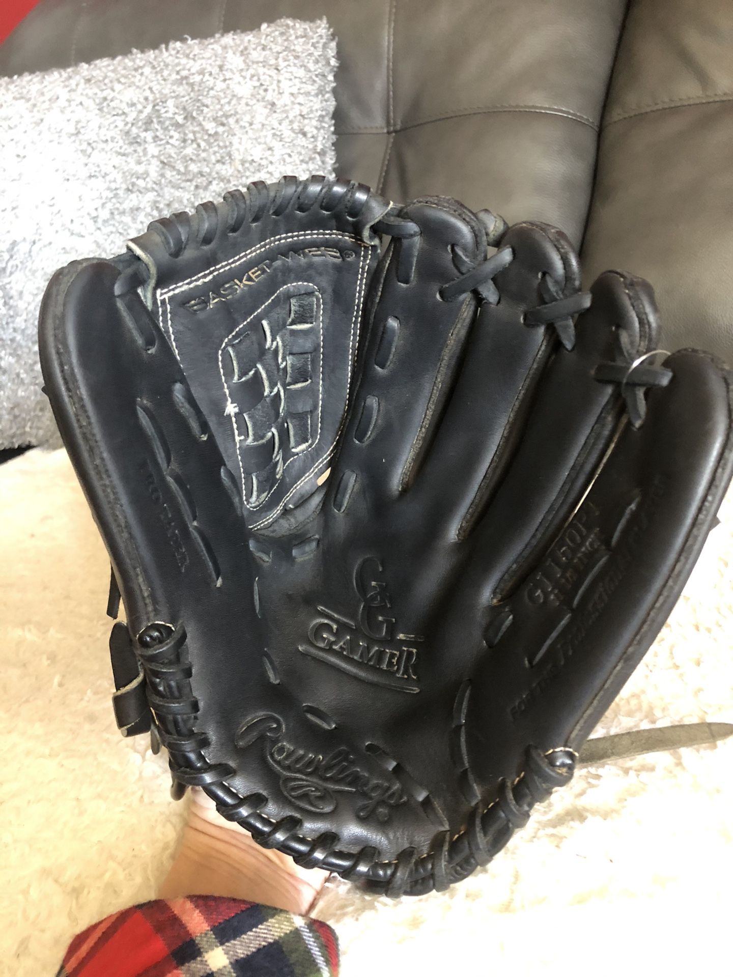 Rawlings Gold glove Gamer 11.5” Baseball glove