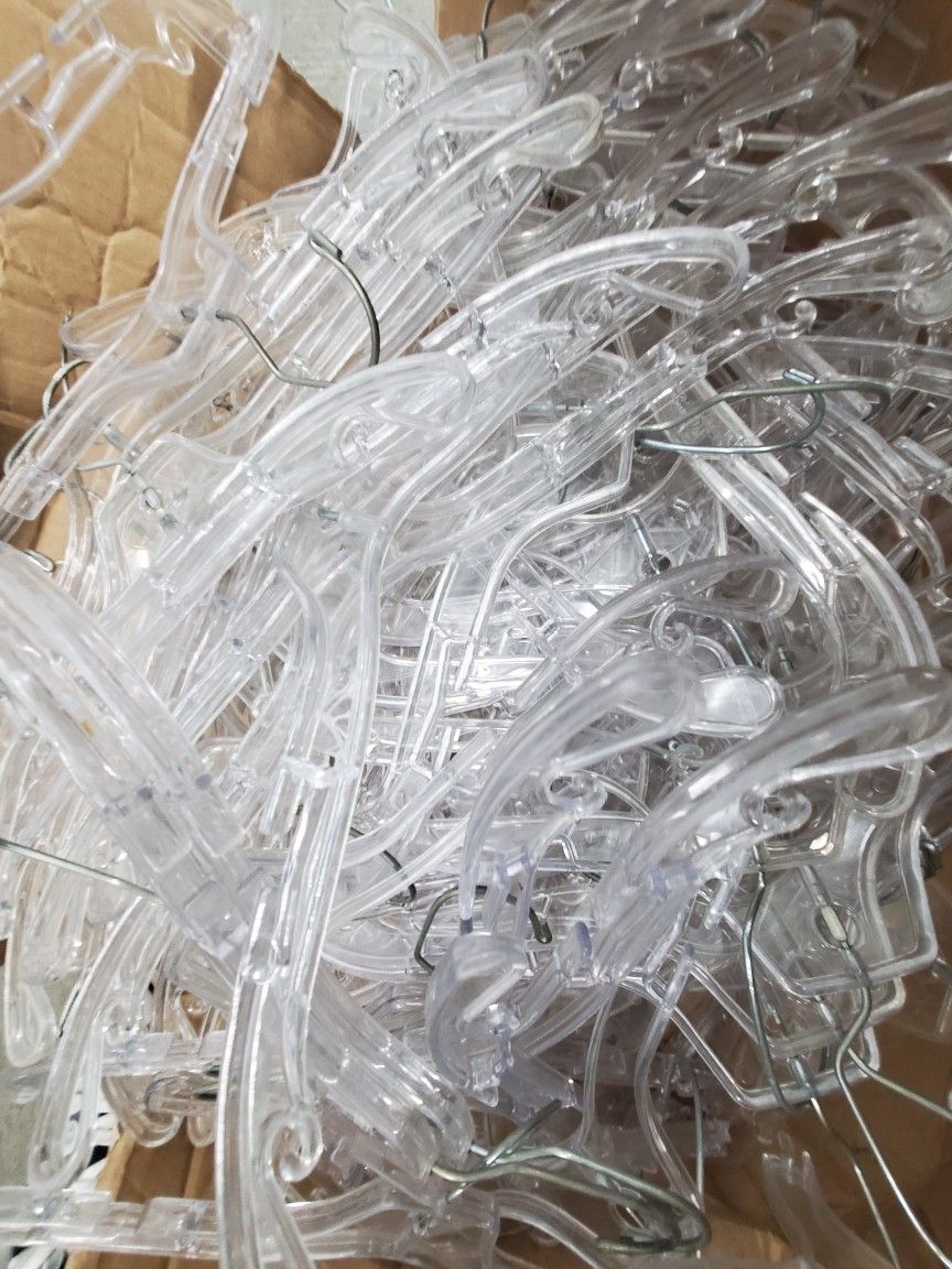 Ganchos De Plastico Good Price 100x $29