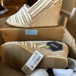 Tom’s Women’s 9 Chunky Wedge