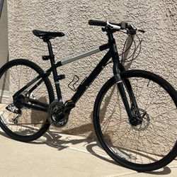 GIANT SEEK 1 HYBRID BIKE - Medium Frame Size - Recently Tune Up & Ready To Ride 