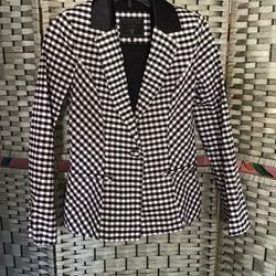 Guess Brand, Black And White Color, Women’s Blazer, Size 4, Like New****