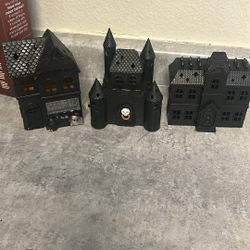 Halloween Houses Light Up 