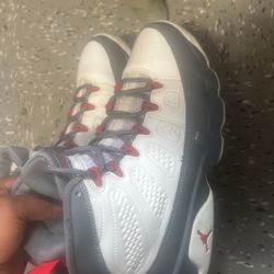 Air Jordan 9