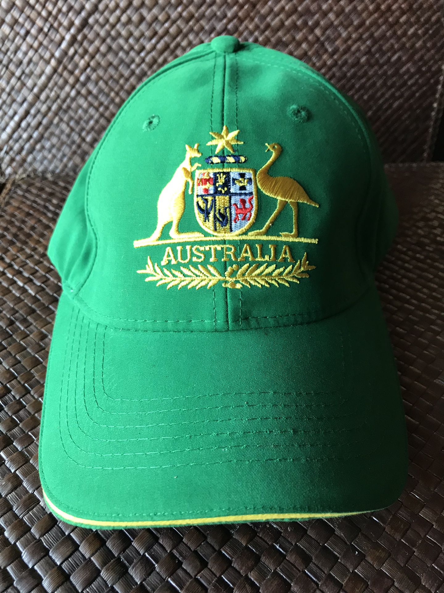 Brand new Australia baseball cap, tags and bag included